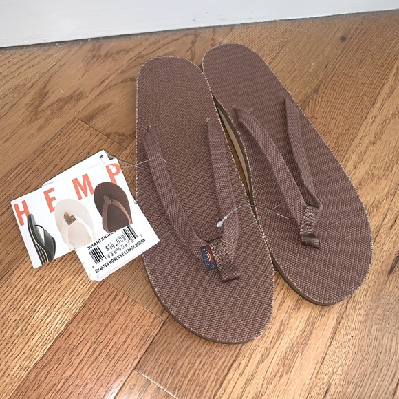 NWT New! Women’s Thin Strap Arch Support Hawaiian Rainbow Sandals - Picture 4 of 5